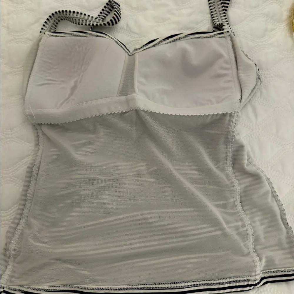 Bond-Eye Australia Striped Twist Tankini Swimsuit Swim Top. Size 8